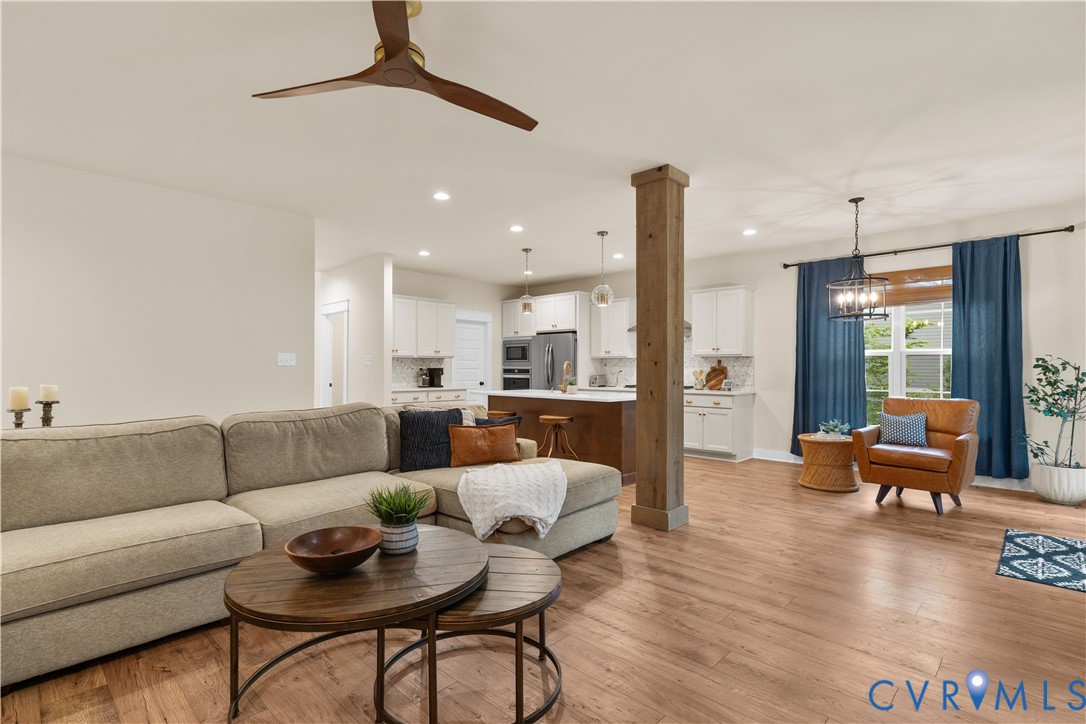 2506 Carver Oaks Ct