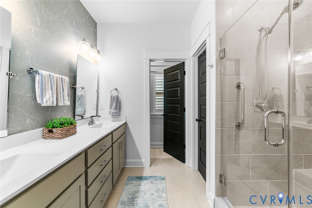 16819 Laurel Park Dr