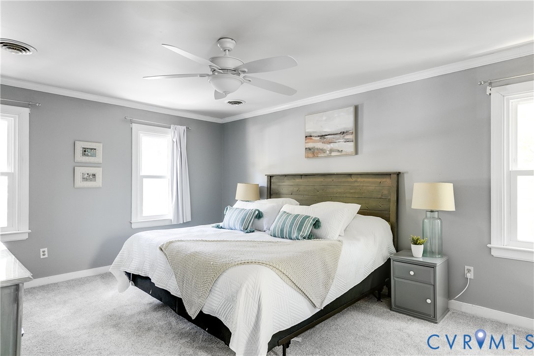 1107 Royal Ridge Rd