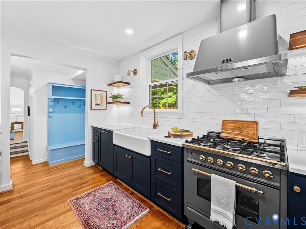 900 Orchard Rd