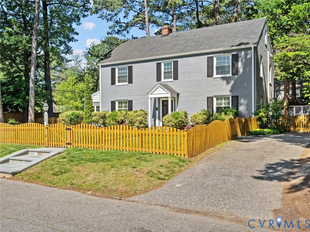 900 Orchard Rd