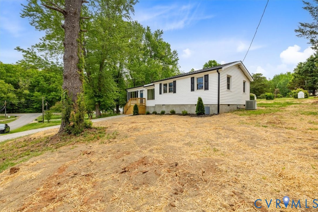 2244 Lakeview Dr