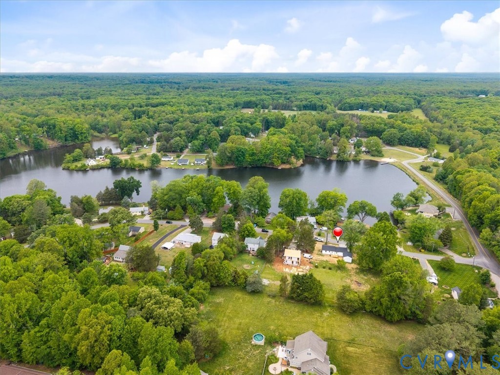 2244 Lakeview Dr