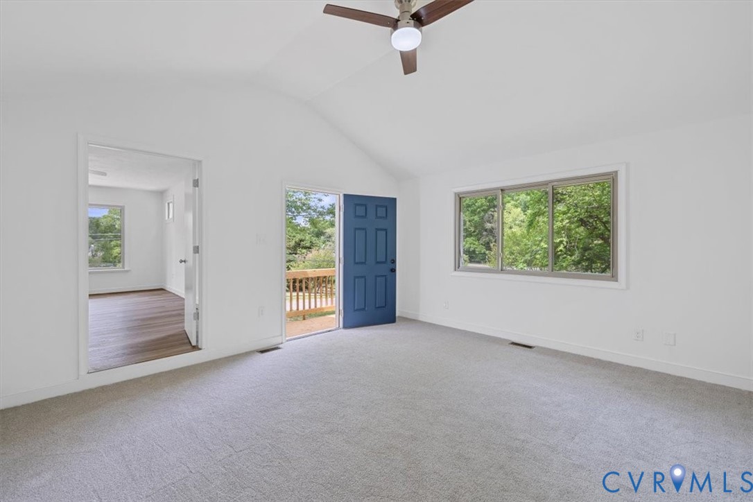 2244 Lakeview Dr