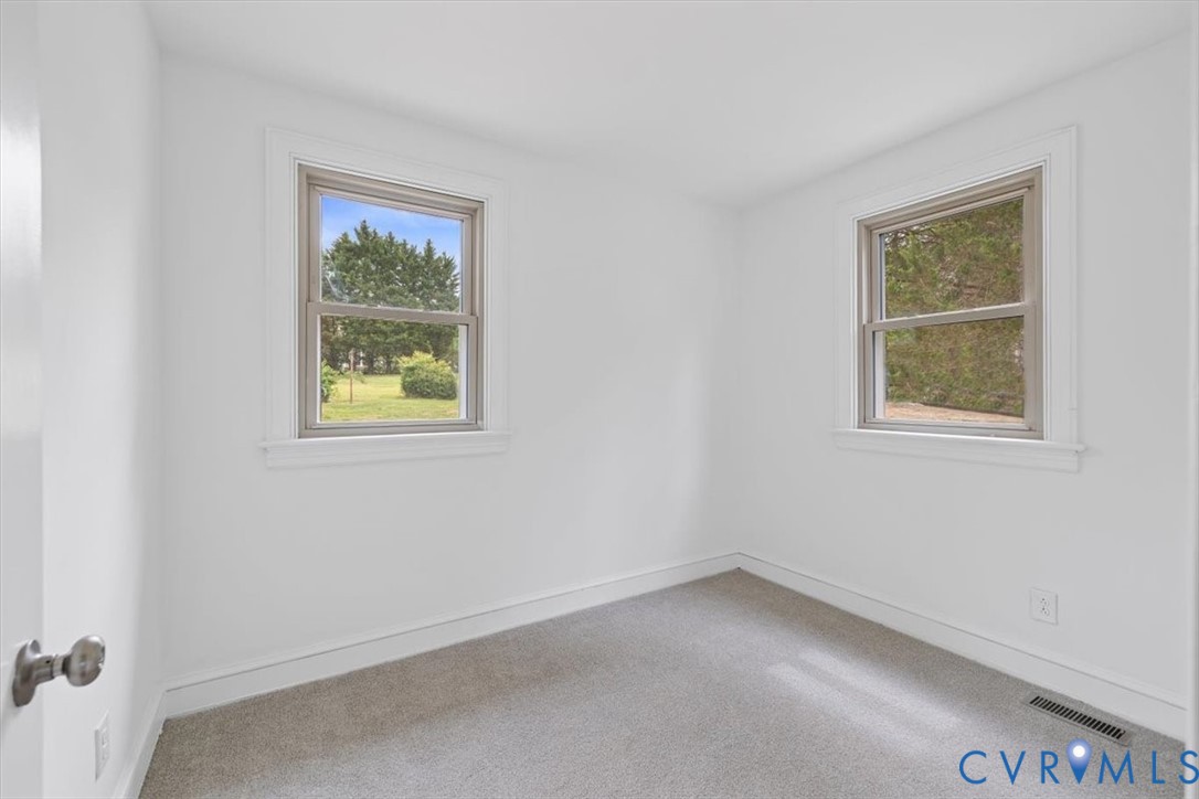 2244 Lakeview Dr