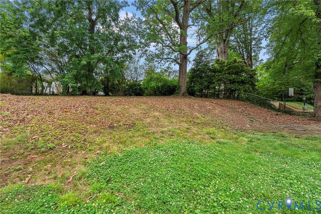 7503 Glebe Rd