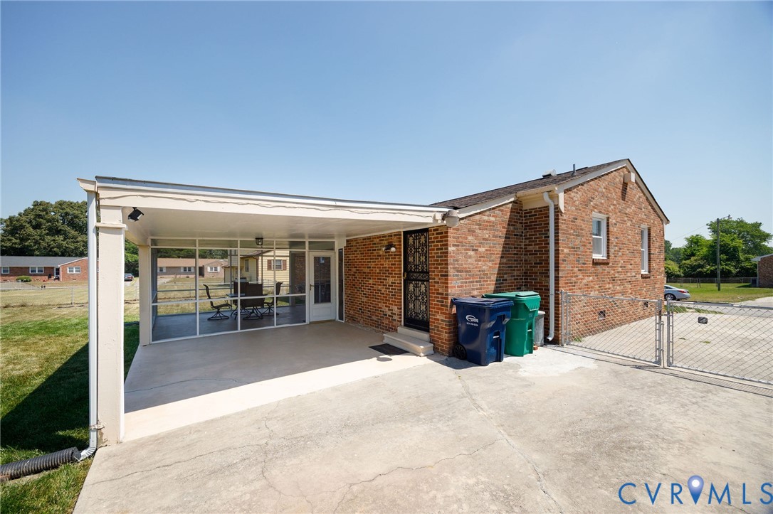 1248 E Valor Dr