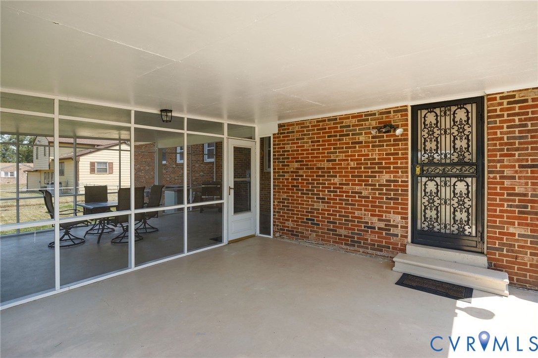 1248 E Valor Dr