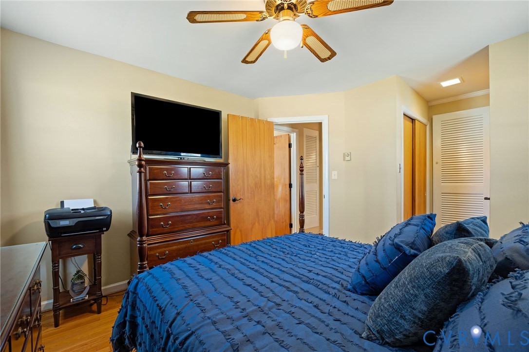 1248 E Valor Dr