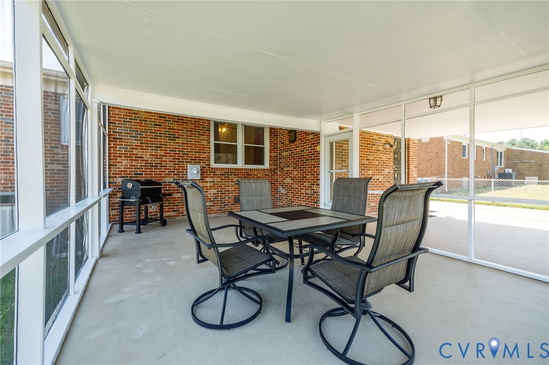 1248 E Valor Dr