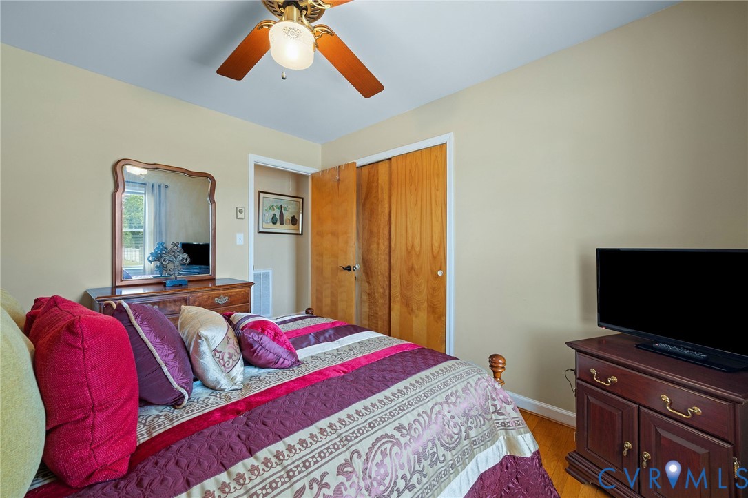 1248 E Valor Dr