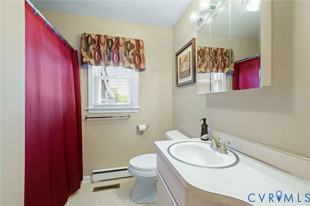 1248 E Valor Dr