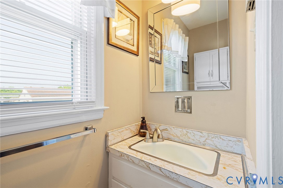 1248 E Valor Dr