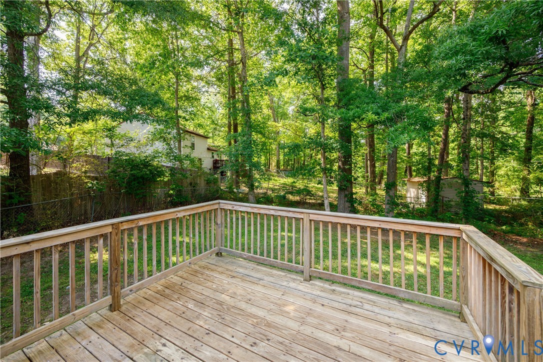 3404 Hollow Wood Ct