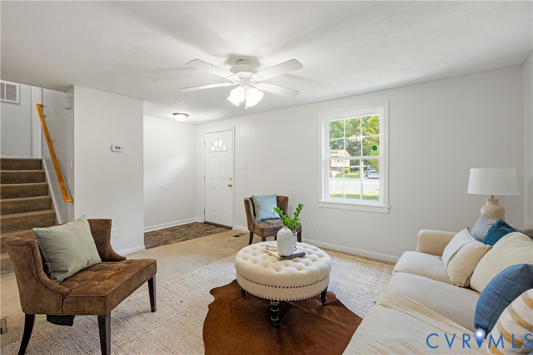 3404 Hollow Wood Ct