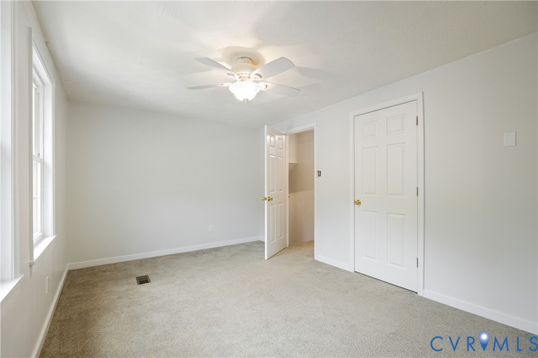 3404 Hollow Wood Ct