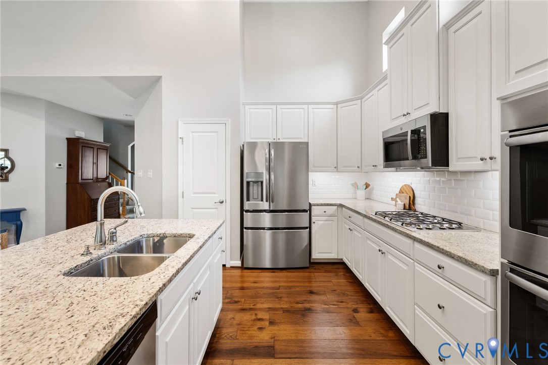 17513 Great Falls Cir