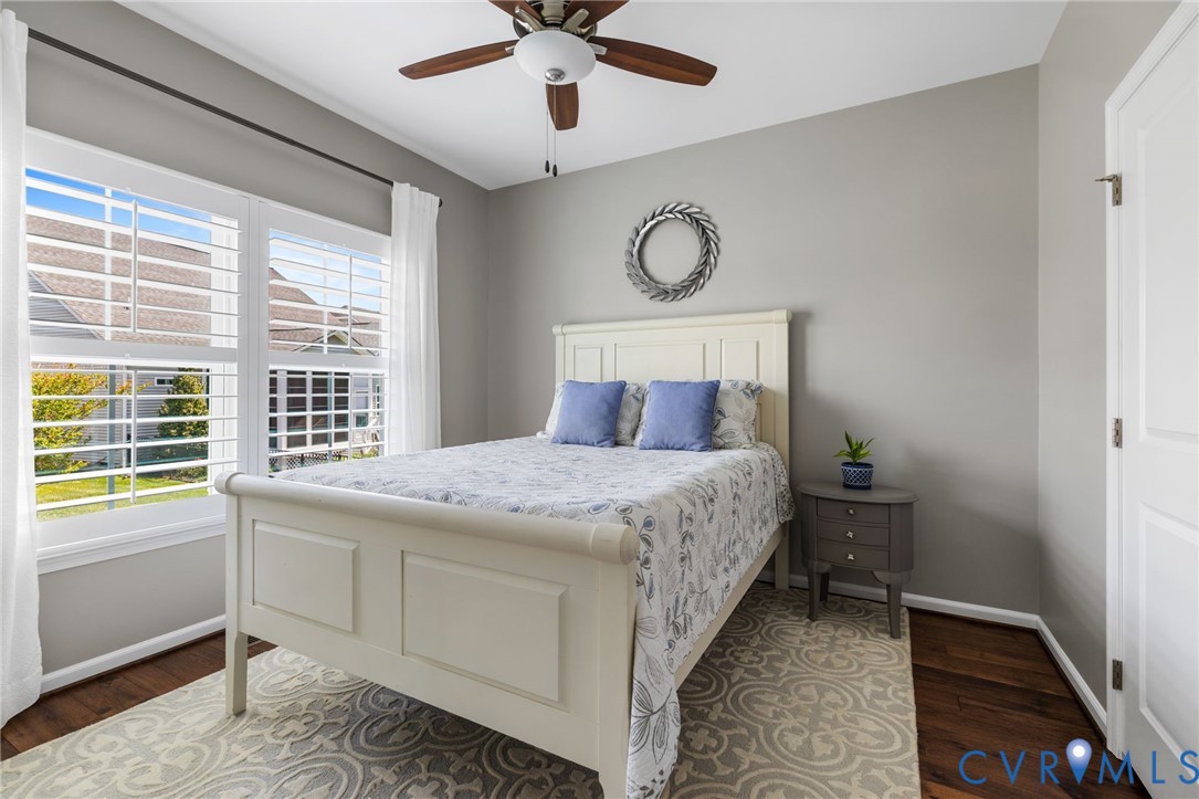 17513 Great Falls Cir