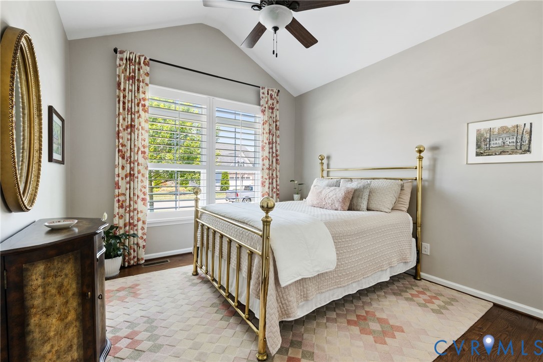 17513 Great Falls Cir