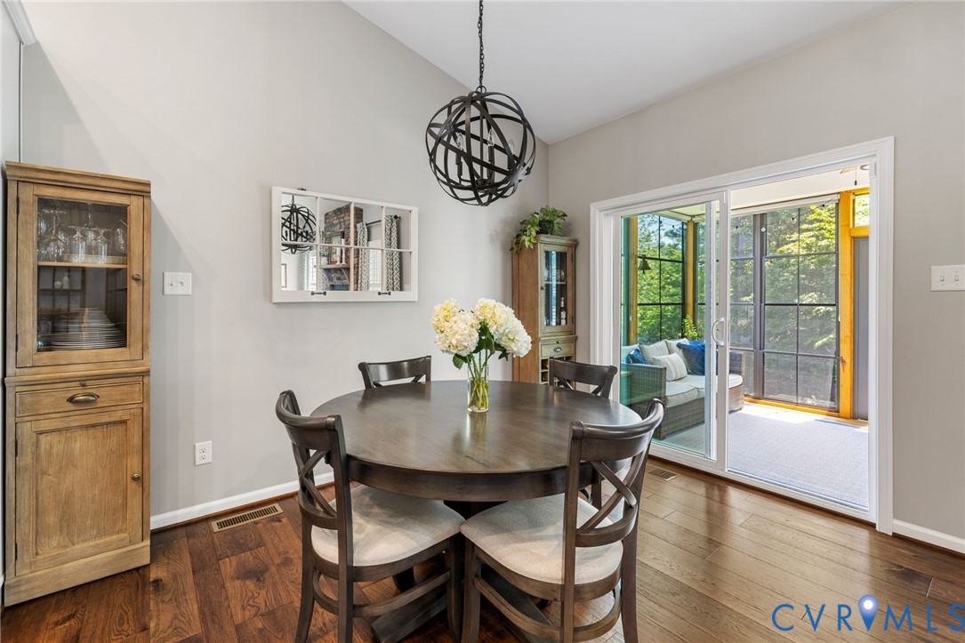 17513 Great Falls Cir