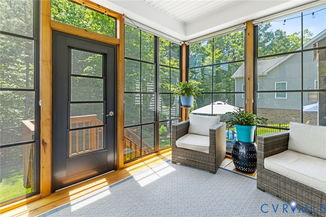 17513 Great Falls Cir