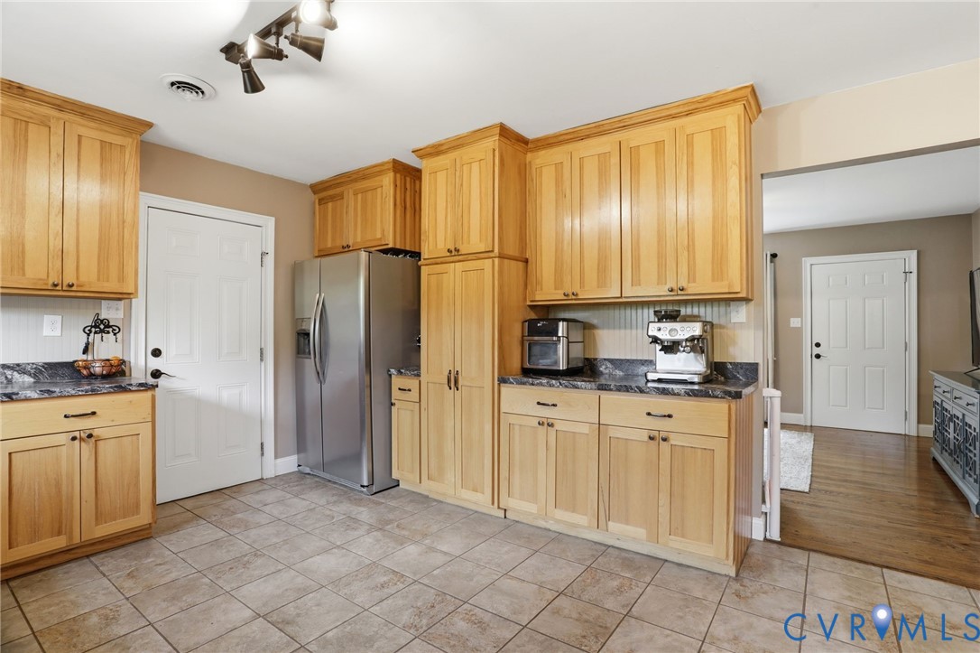 8321 Dennisville Rd