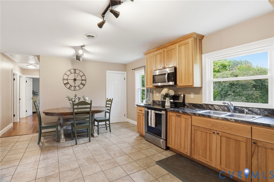 8321 Dennisville Rd