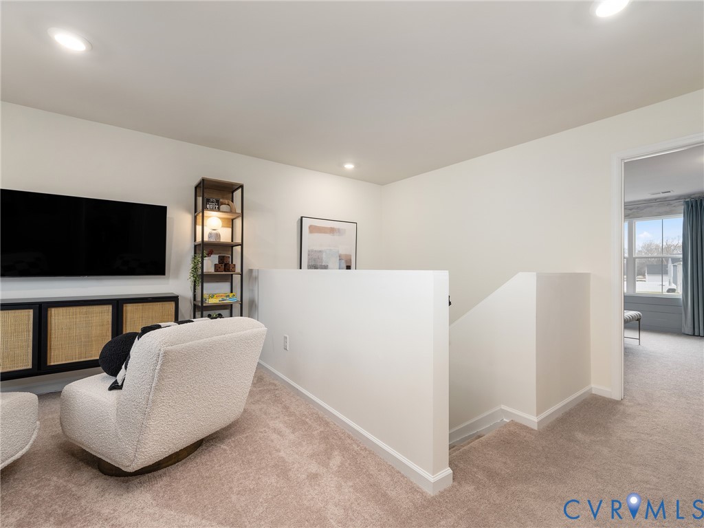 3333 Sunstone Dr