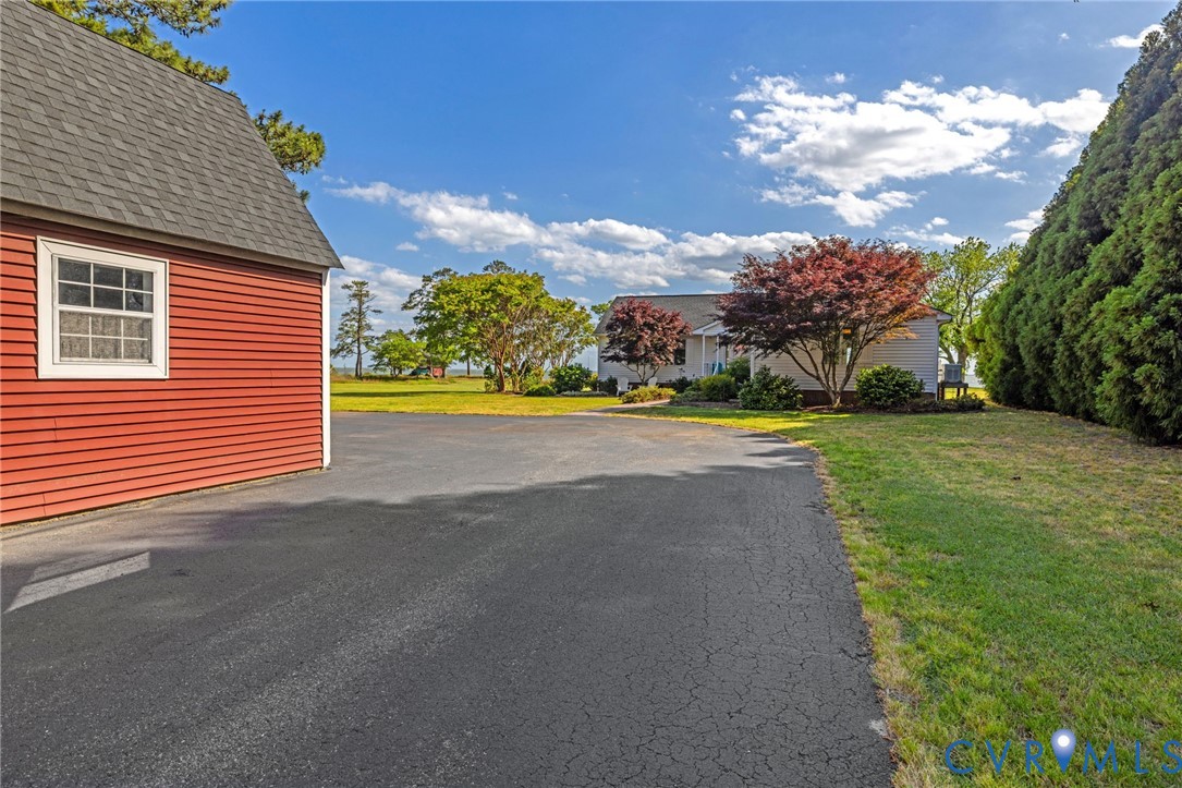 947 Bar Neck Rd