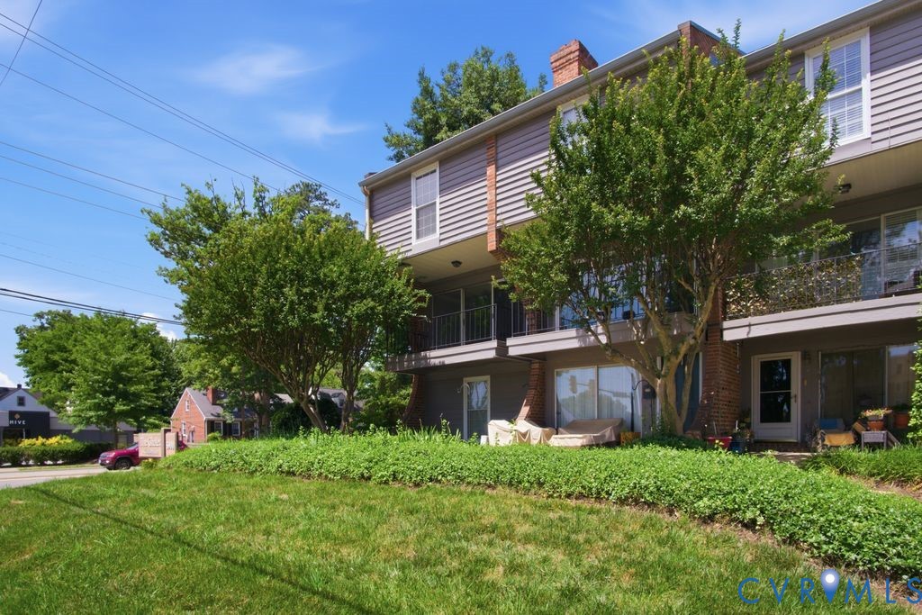 5900 Patterson Ave Unit#17