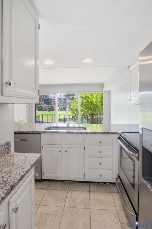 5900 Patterson Ave Unit#17