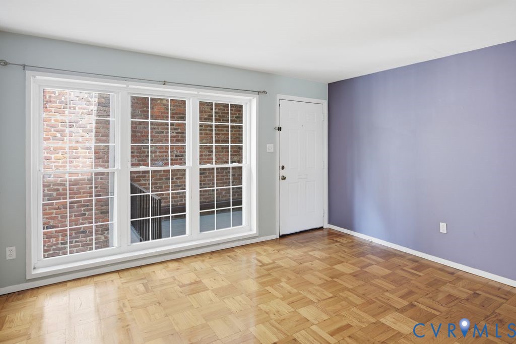 5900 Patterson Ave Unit#17