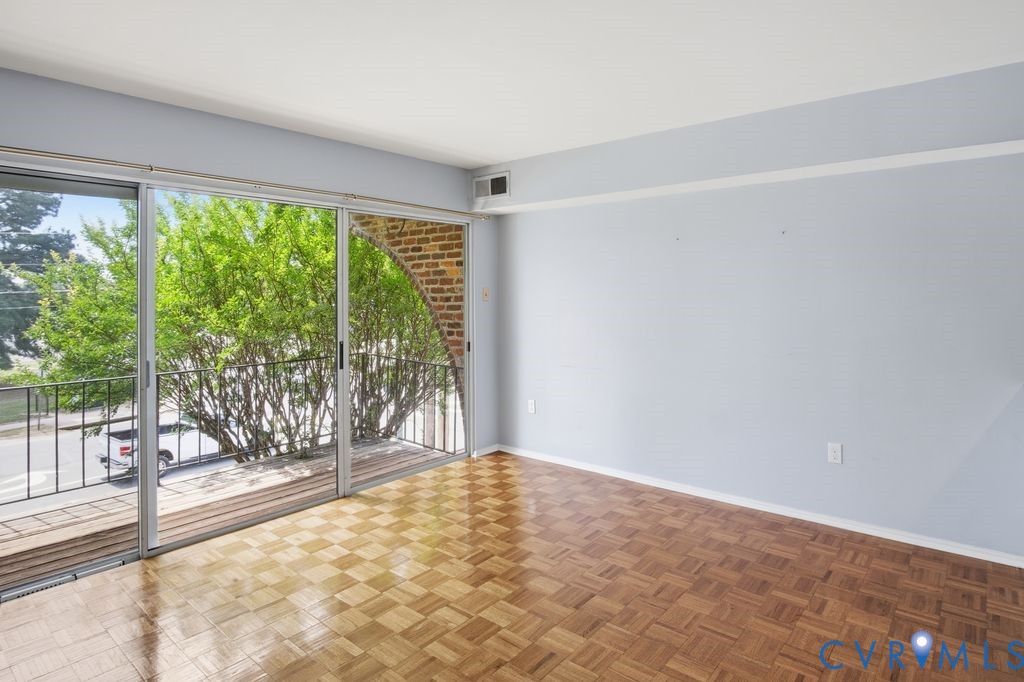 5900 Patterson Ave Unit#17