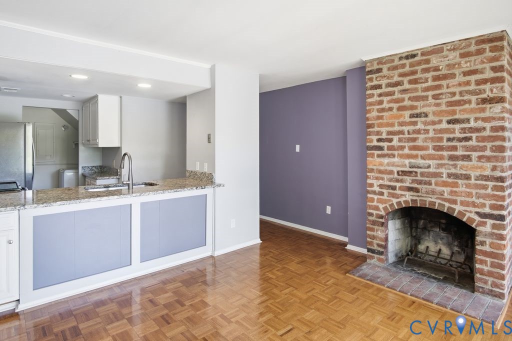 5900 Patterson Ave Unit#17