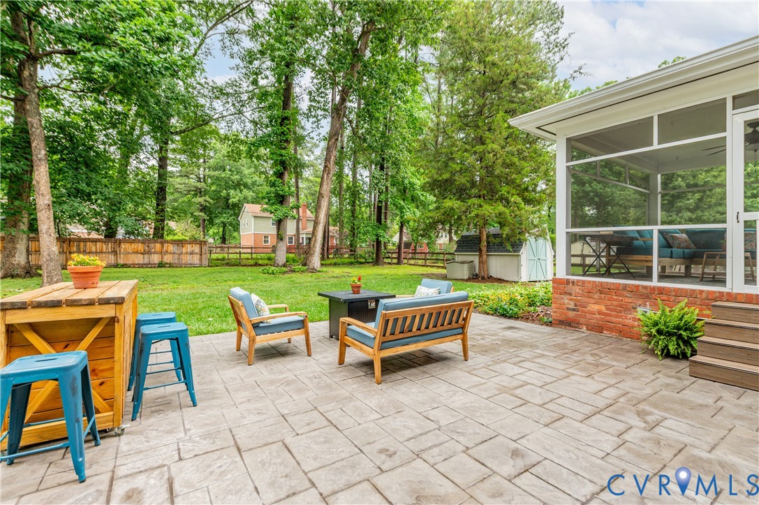 10220 Glendye Rd