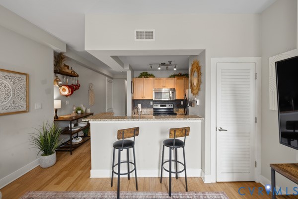 110 W Marshall St Unit#23