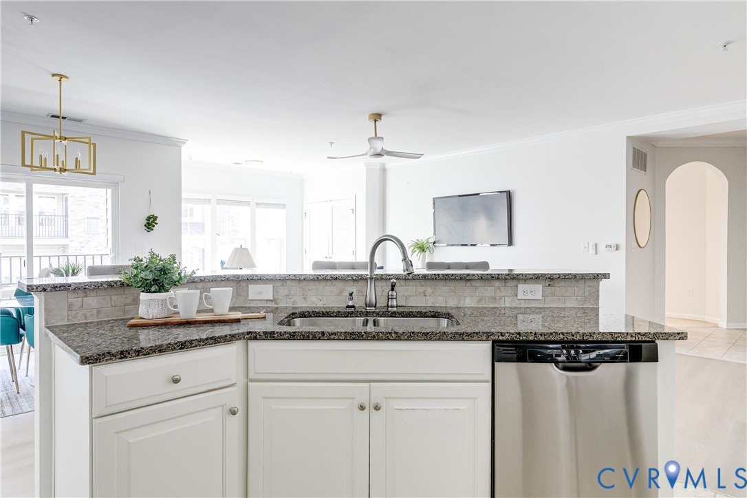 1201 Westwood Village Ln Unit#202