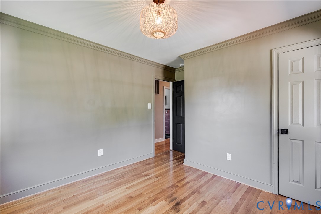 1900 Lansing Ave