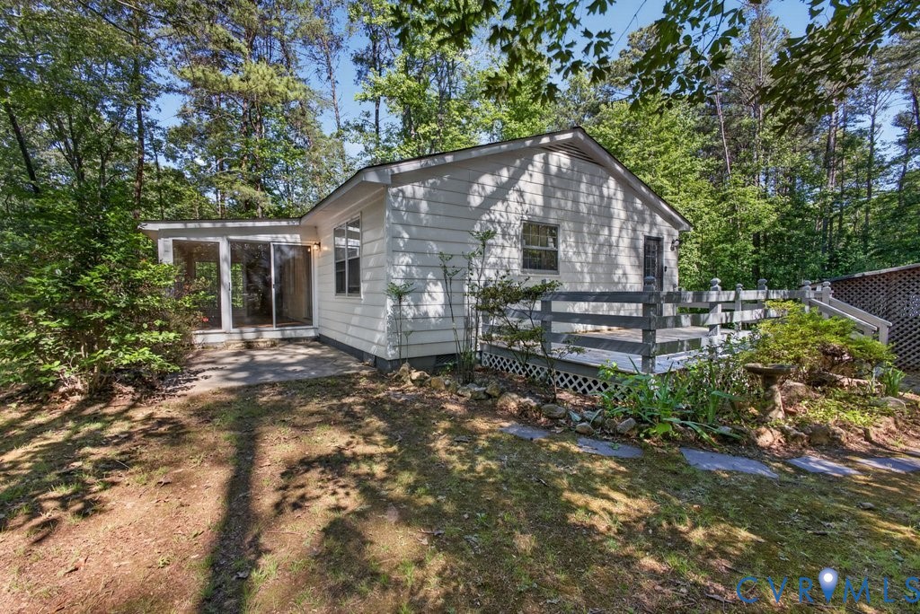 15427 Hopeful Church Rd