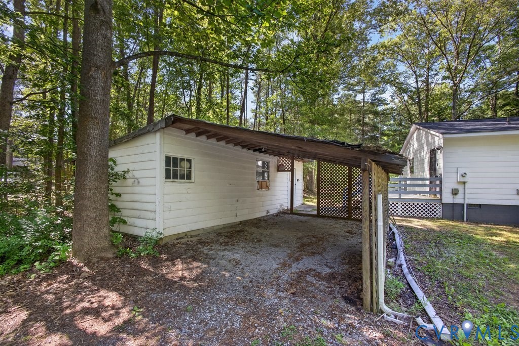 15427 Hopeful Church Rd