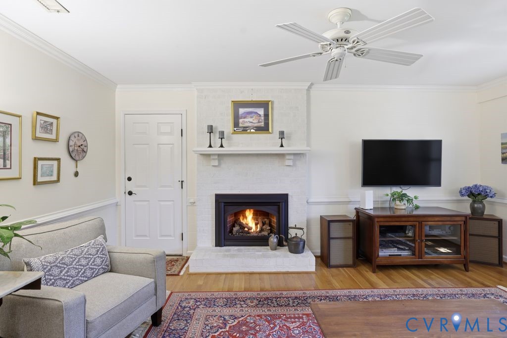 2418 Mountainbrook Dr