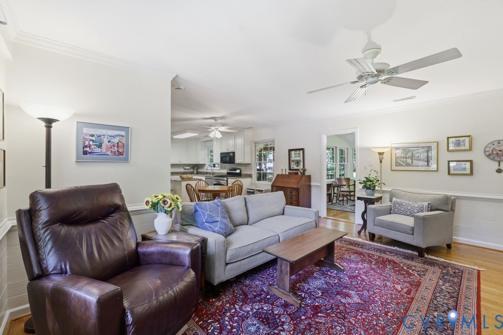 2418 Mountainbrook Dr