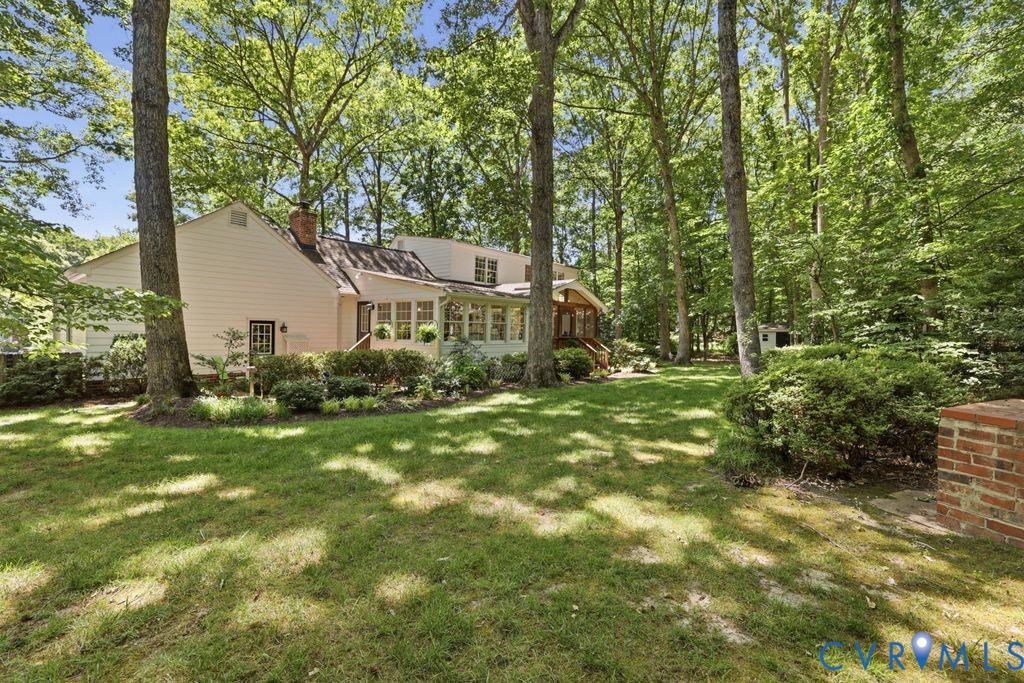 2418 Mountainbrook Dr