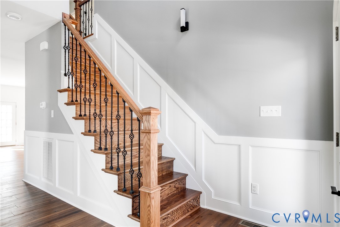 100 S Arch Rd