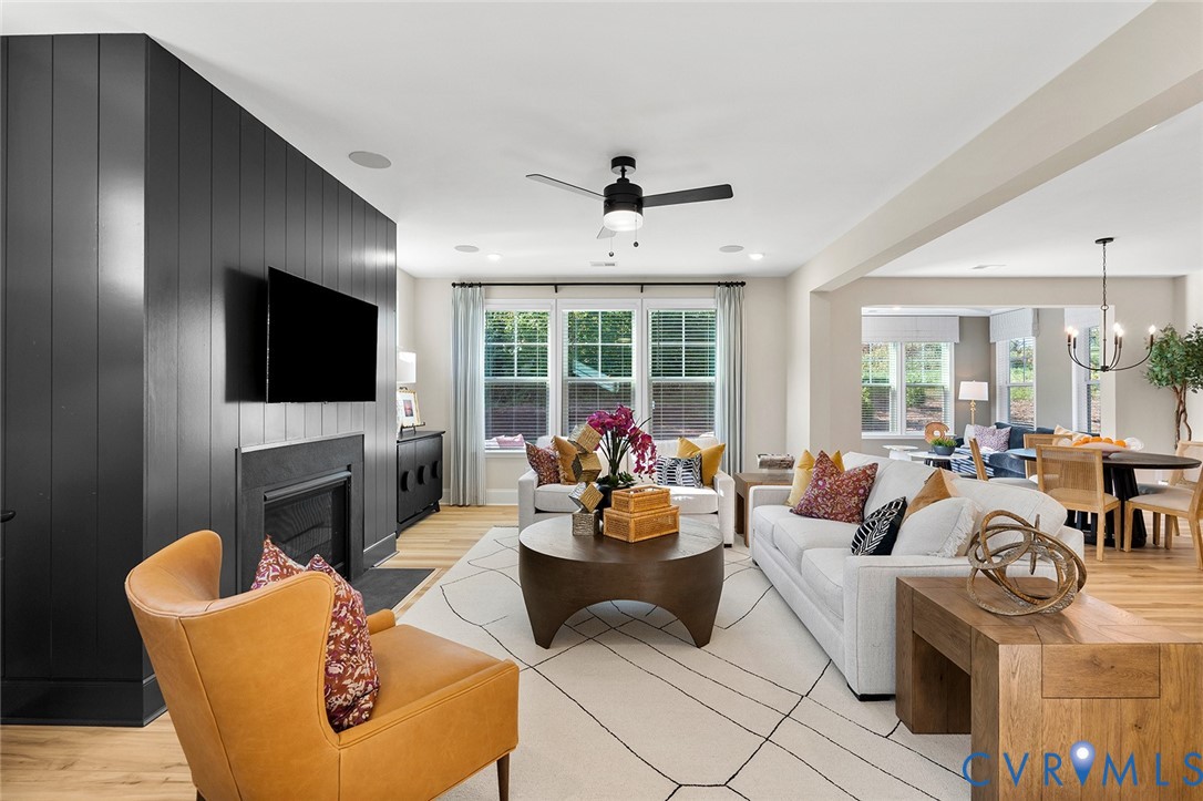 6807 Cove Creek Ter