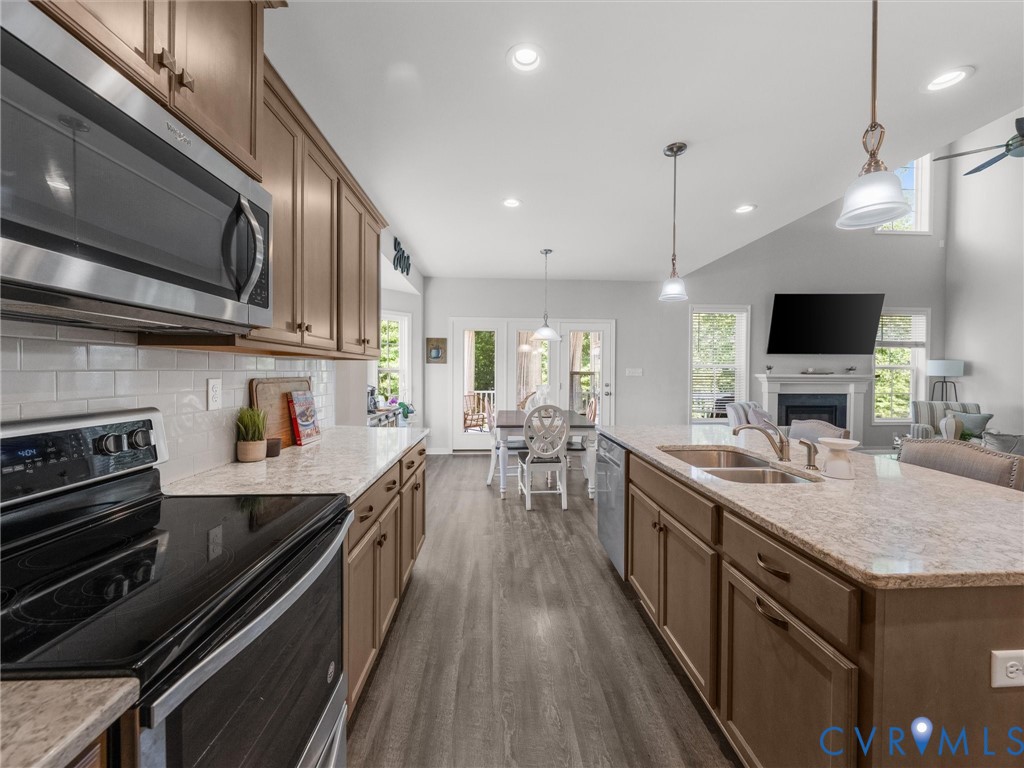 14800 Lavenham Ln