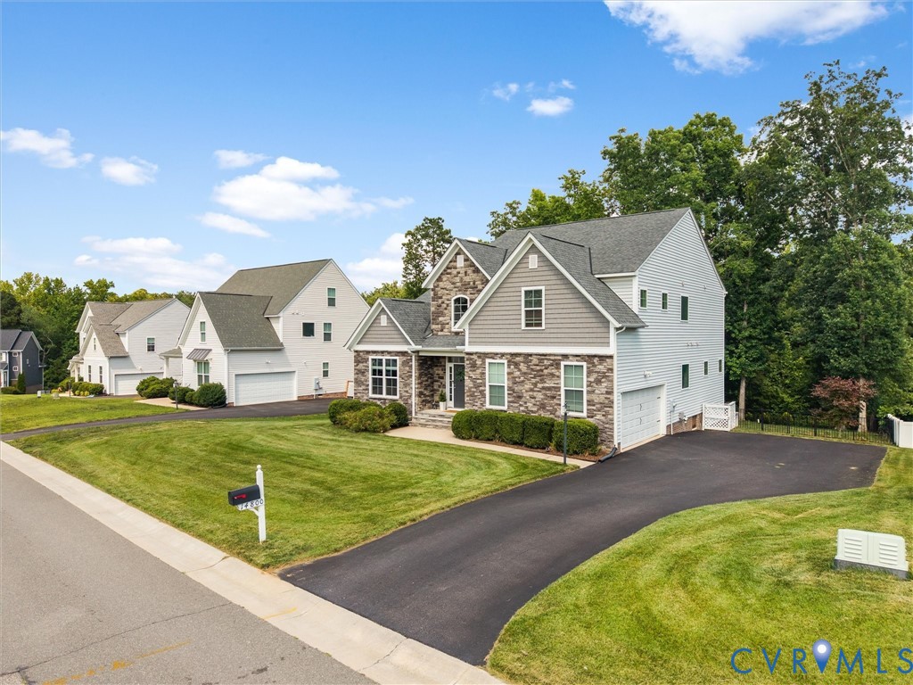 14800 Lavenham Ln