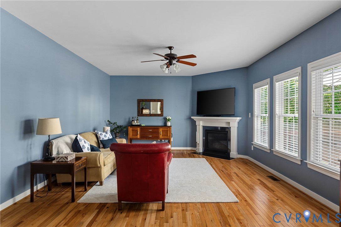 11904 Sunrise Rd
