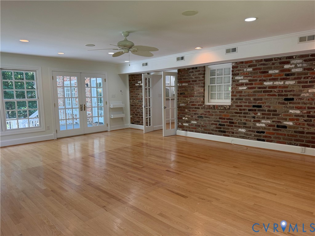 17 Charnwood Rd