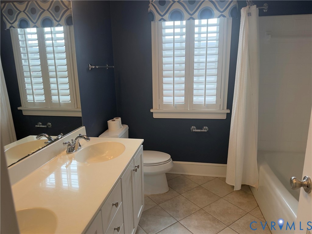 17 Charnwood Rd